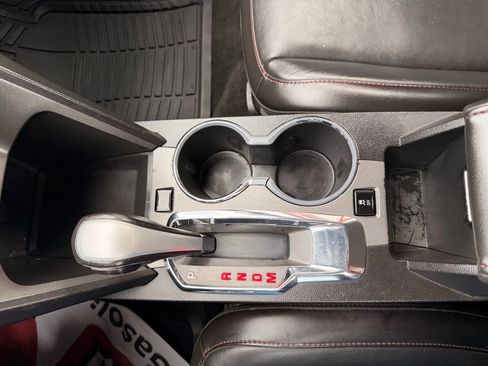 Used 2013 GMC Terrain SLT w/ Chrome and Technology Package image 19