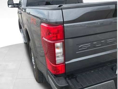 Used 2022 Ford F250 Lariat w/ FX4 Off-Road Package AWD/4WD image 14
