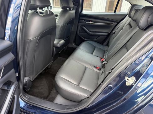 Used 2024 MAZDA MAZDA3 s FWD image 16