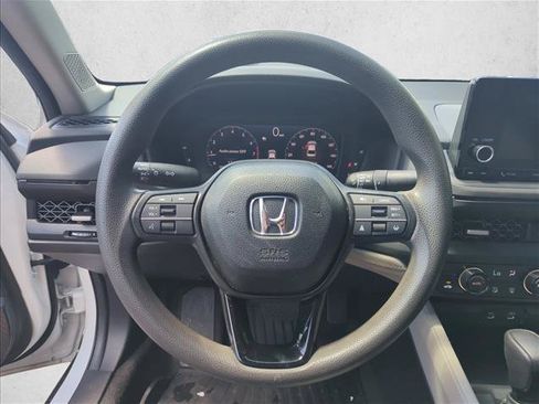 Used 2023 Honda Accord EX image 11