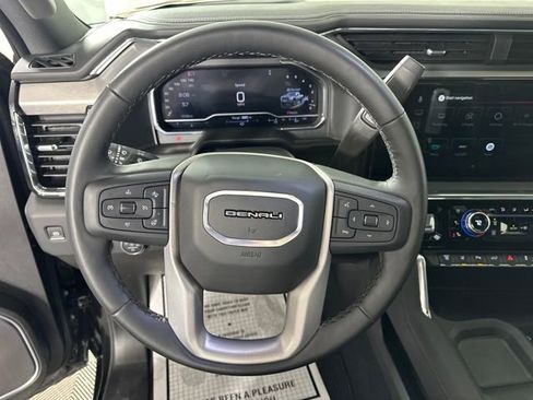 New 2025 GMC Sierra 2500 Denali w/ Denali Reserve Package image 14