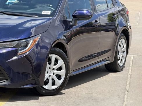 Used 2024 Toyota Corolla LE FWD image 3