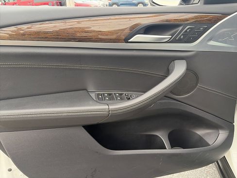 Used 2019 BMW X3 xDrive30i w/ Driving Assistance Package image 11