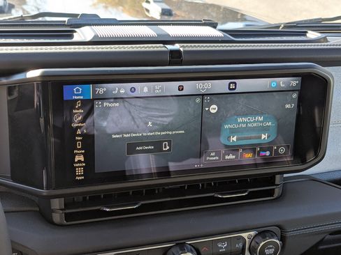 Used 2024 Jeep Wrangler Sahara w/ Technology Group image 19