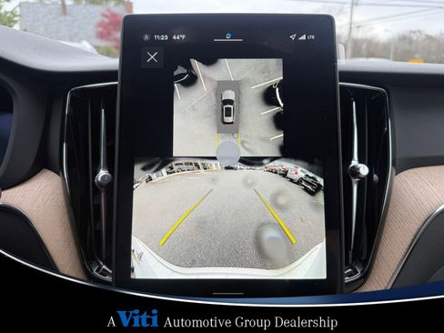 Used 2026 Volvo XC60 B5 Plus w/ Protection Package Premier image 16