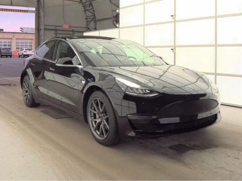 Used 2019 Tesla Model 3 Long Range image 3