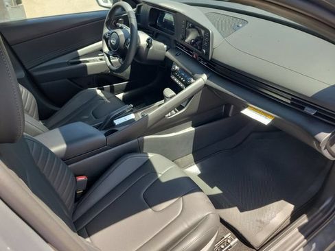 New 2026 Hyundai Elantra SEL Sport FWD image 20