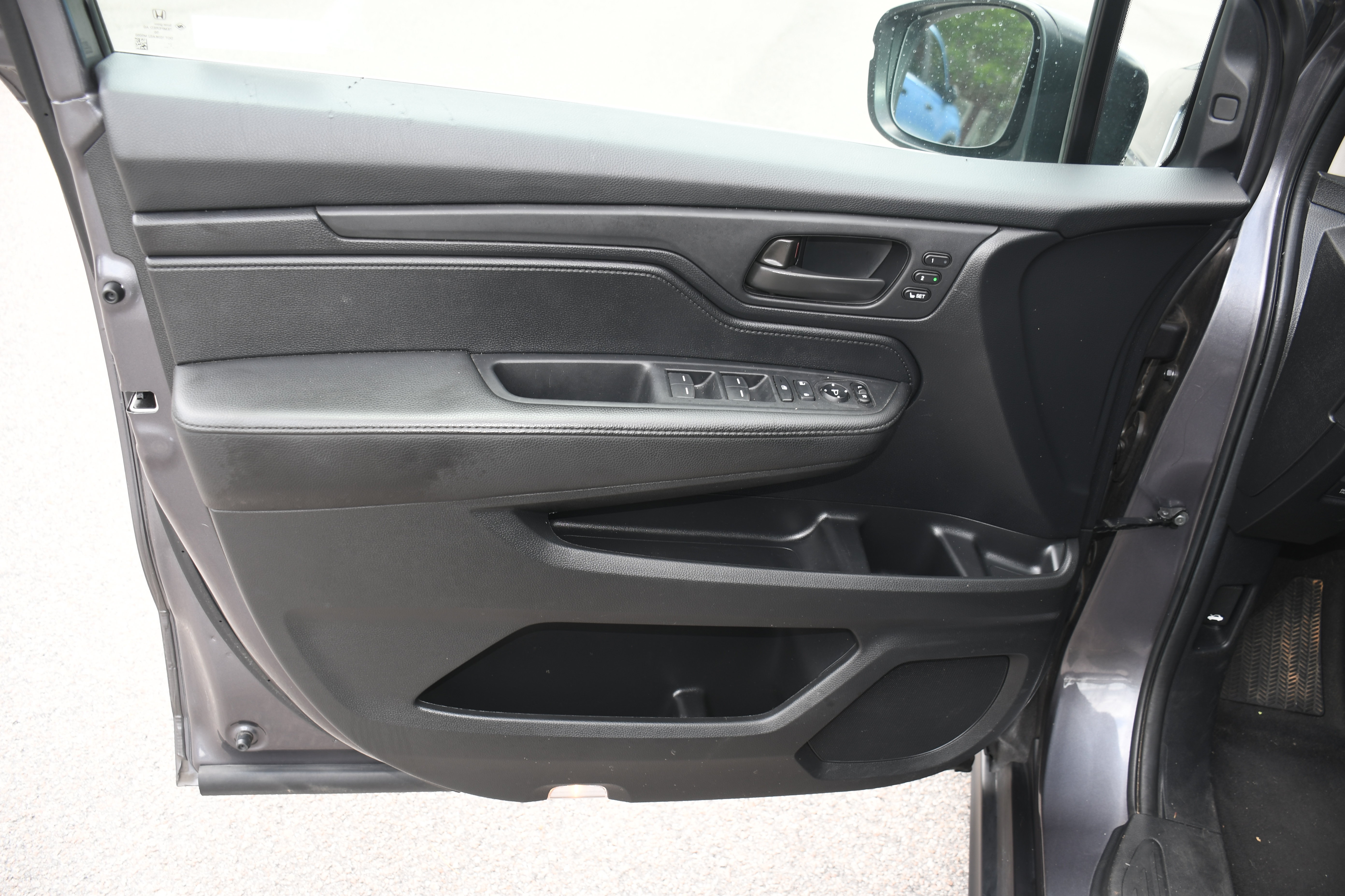 Used 2025 Honda Odyssey EX-L image 10