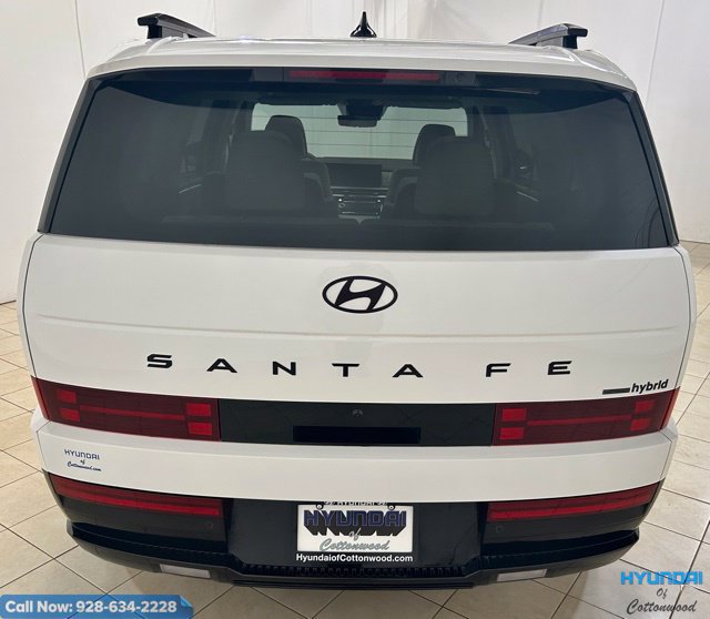 Used 2025 Hyundai Santa Fe Calligraphy AWD/4WD image 4
