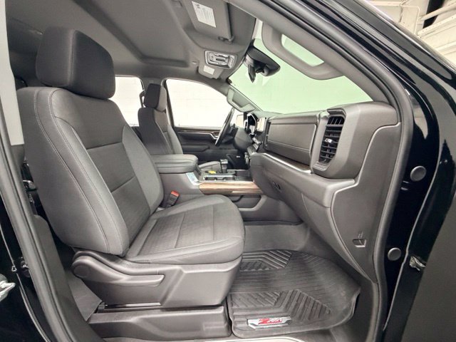 Used 2025 Chevrolet Silverado 1500 RST AWD/4WD image 25