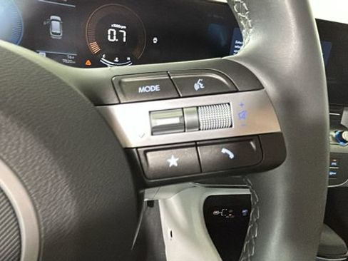 Used 2024 Hyundai Kona SEL FWD image 17