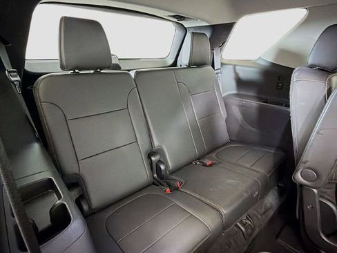 Used 2021 Chevrolet Traverse Premier w/ Redline Edition AWD/4WD image 27