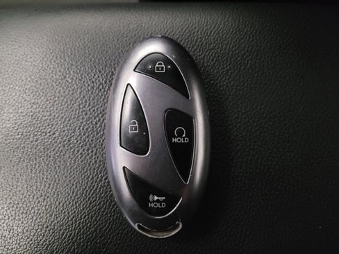 Used 2025 Hyundai Elantra SEL FWD image 32