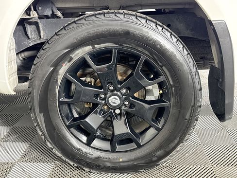 Used 2020 Nissan Frontier SV w/ Midnight Edition Floor Mats RWD image 35