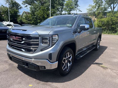 Used 2023 GMC Sierra 1500 SLT w/ SLT Premium Plus Package AWD/4WD image 3