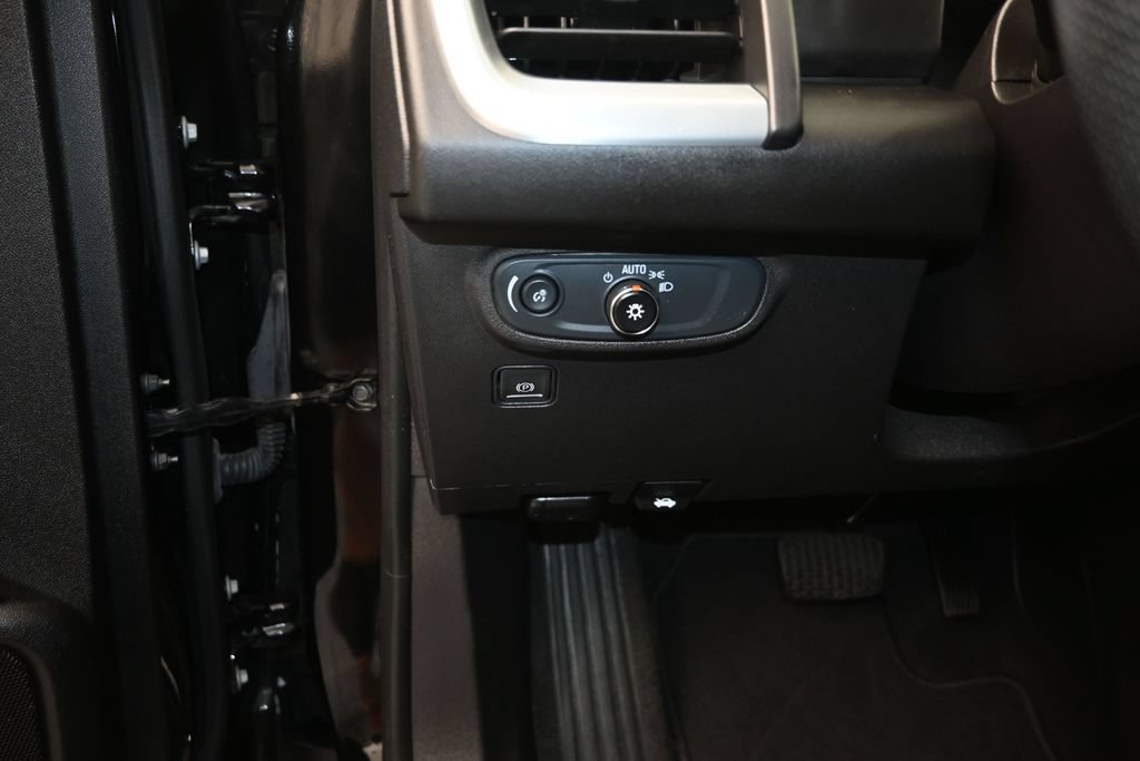 Certified 2024 GMC Terrain SLE AWD/4WD image 12