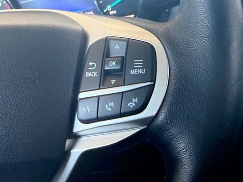Used 2022 Ford Explorer XLT w/ Equipment Group 202A RWD image 12