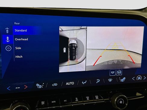 Used 2024 Chevrolet Blazer EV LT image 23