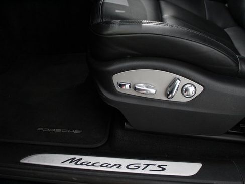 Used 2018 Porsche Macan GTS image 13