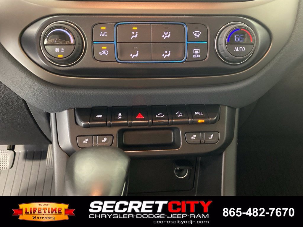 Used 2022 Chevrolet Colorado Z71 AWD/4WD image 21