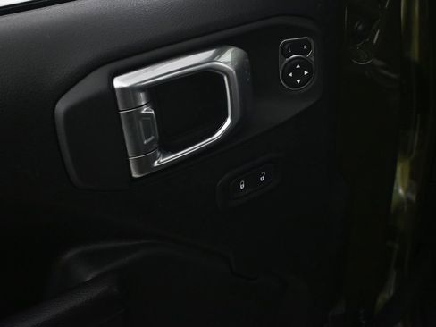 Used 2022 Jeep Wrangler Unlimited Sport AWD/4WD image 8