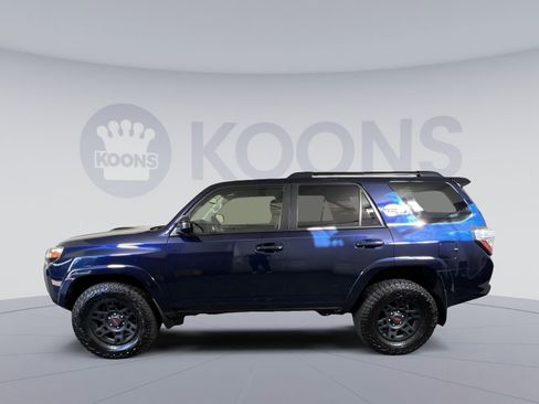 Used 2023 Toyota 4Runner TRD Off-Road AWD/4WD image 2