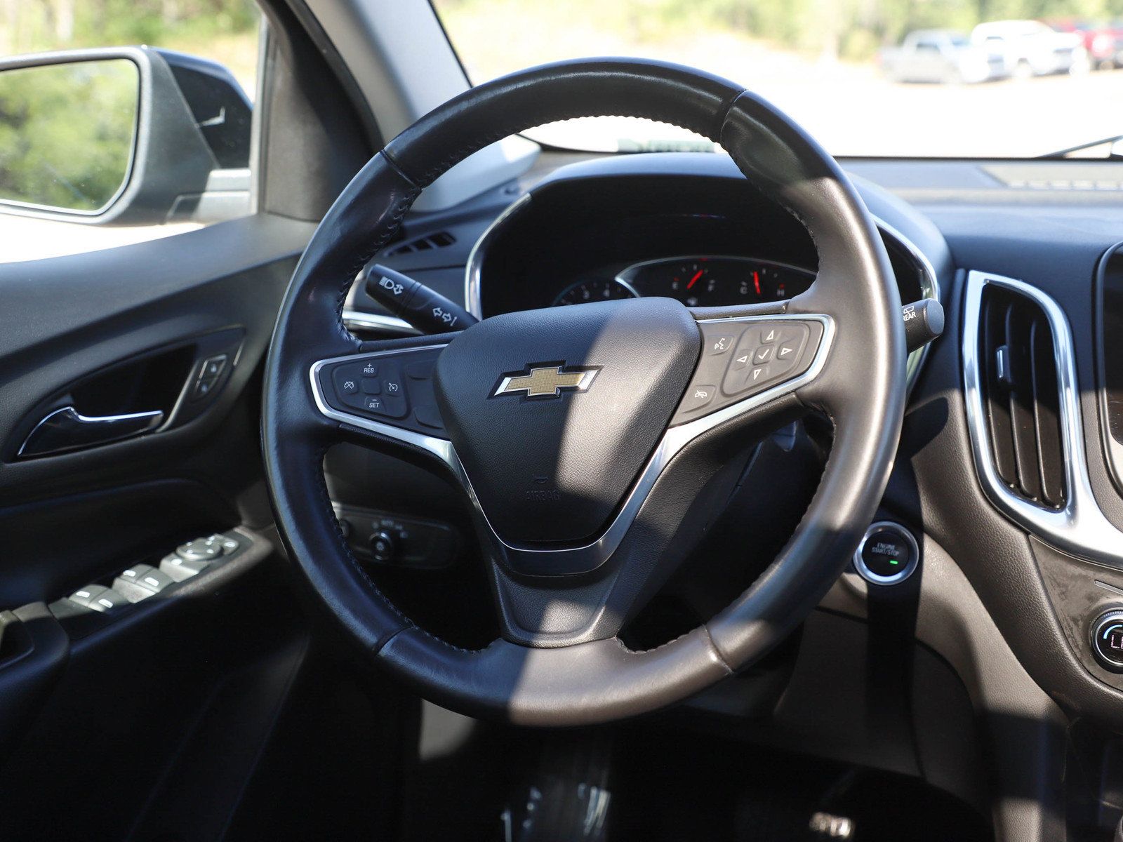 Used 2019 Chevrolet Equinox LT AWD/4WD image 14