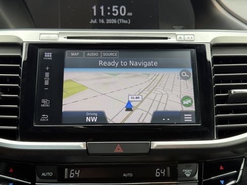 Used 2017 Honda Accord Touring image 16
