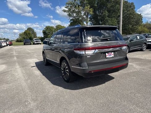 Used 2024 Lincoln Navigator Black Label image 21