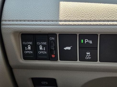 Certified 2026 Honda Odyssey Elite image 36