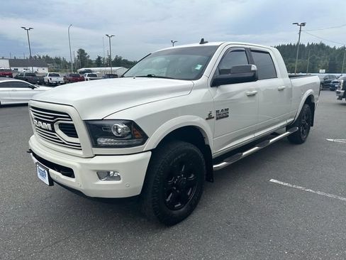 Used 2018 RAM 3500 Laramie w/ Sport Appearance Group AWD/4WD image 6