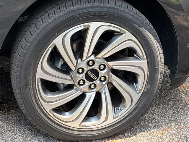 Certified 2023 Lincoln Navigator Reserve AWD/4WD image 16