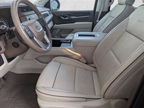 Used 2021 GMC Yukon Denali image 17