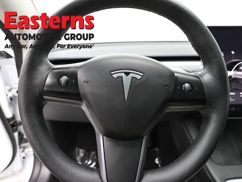 Used 2023 Tesla Model 3 Standard Range image 10