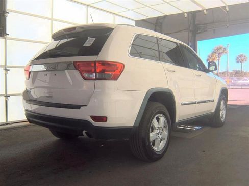 Used 2012 Jeep Grand Cherokee Laredo w/ Laredo E Group image 5