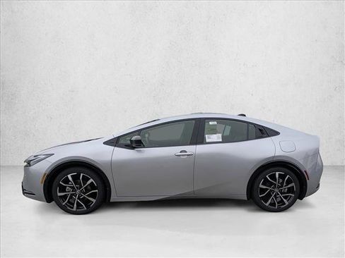 New 2026 Toyota Prius Plug-In Hybrid image 5