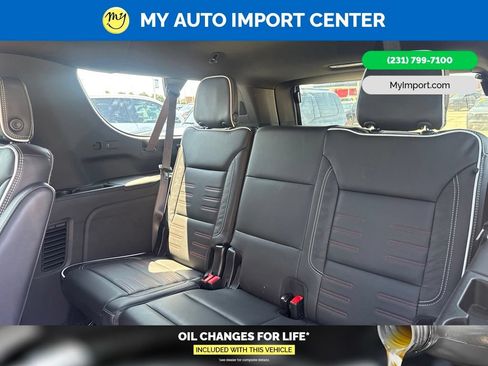 Used 2025 GMC Yukon XL AT4 Ultimate AWD/4WD image 28