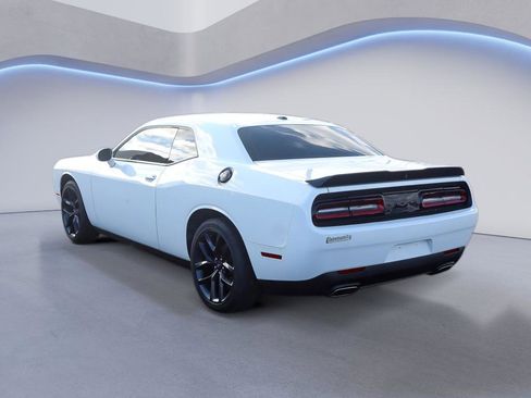 Used 2021 Dodge Challenger SXT w/ Driver Convenience Group image 4