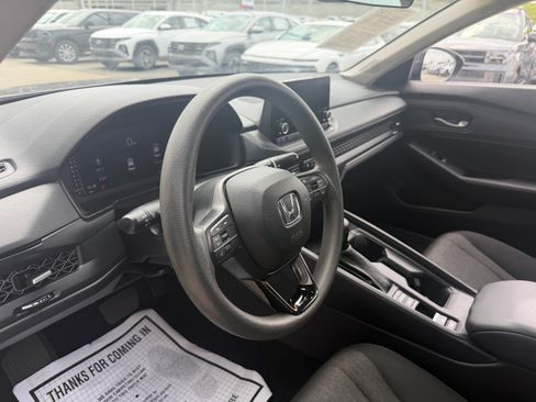 Used 2024 Honda Accord EX image 29