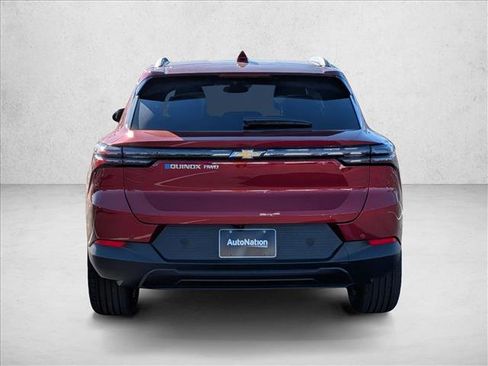 New 2026 Chevrolet Equinox EV LT image 8