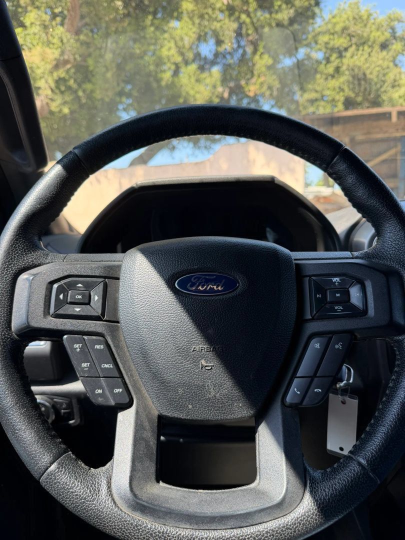 Used 2015 Ford F150 XLT w/ Equipment Group 302A Luxury AWD/4WD image 21