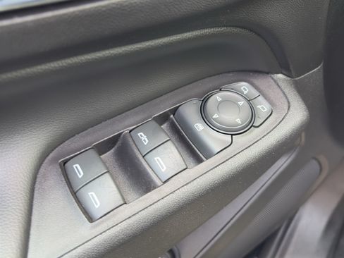Used 2020 Chevrolet Equinox LT AWD/4WD image 25