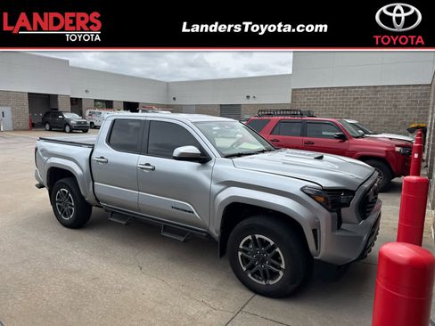 Used 2024 Toyota Tacoma TRD Sport RWD image 1