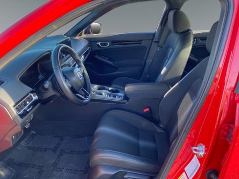 Used 2025 Honda Civic Sport Touring image 9