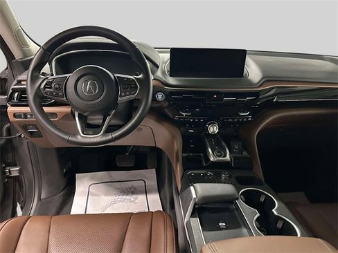 Used 2023 Acura MDX SH-AWD w/ Technology Package image 21