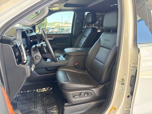 Used 2022 GMC Sierra 1500 Denali AWD/4WD image 9