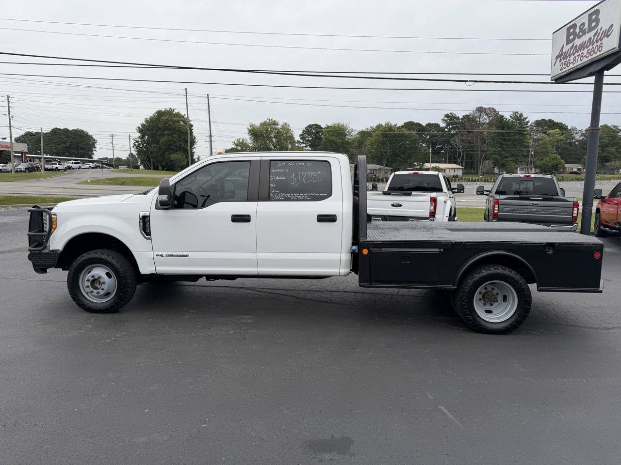 Used 2017 Ford F350 XL w/ Power Equipment Group AWD/4WD image 8