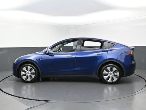 Used 2023 Tesla Model Y Long Range AWD/4WD image 4