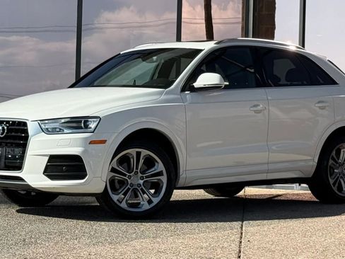 Used 2016 Audi Q3 2.0T Premium Plus w/ Technology Package FWD image 3
