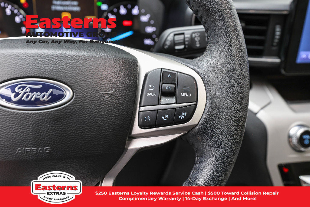 Used 2023 Ford Explorer XLT w/ Equipment Group 202A AWD/4WD image 17